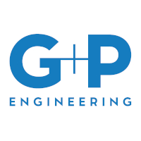 Ingenieure der G+P Engineering AG bei der Planung und Realisierung einer massgeschneiderten Hightech-Anlage im Bereich Elektro- und Anlagenbau mit Fokus auf Vakuumtechnik.